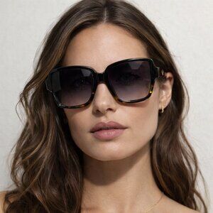 AIRE Fortuna Square Sunglasses Tort Splice Black Gradient